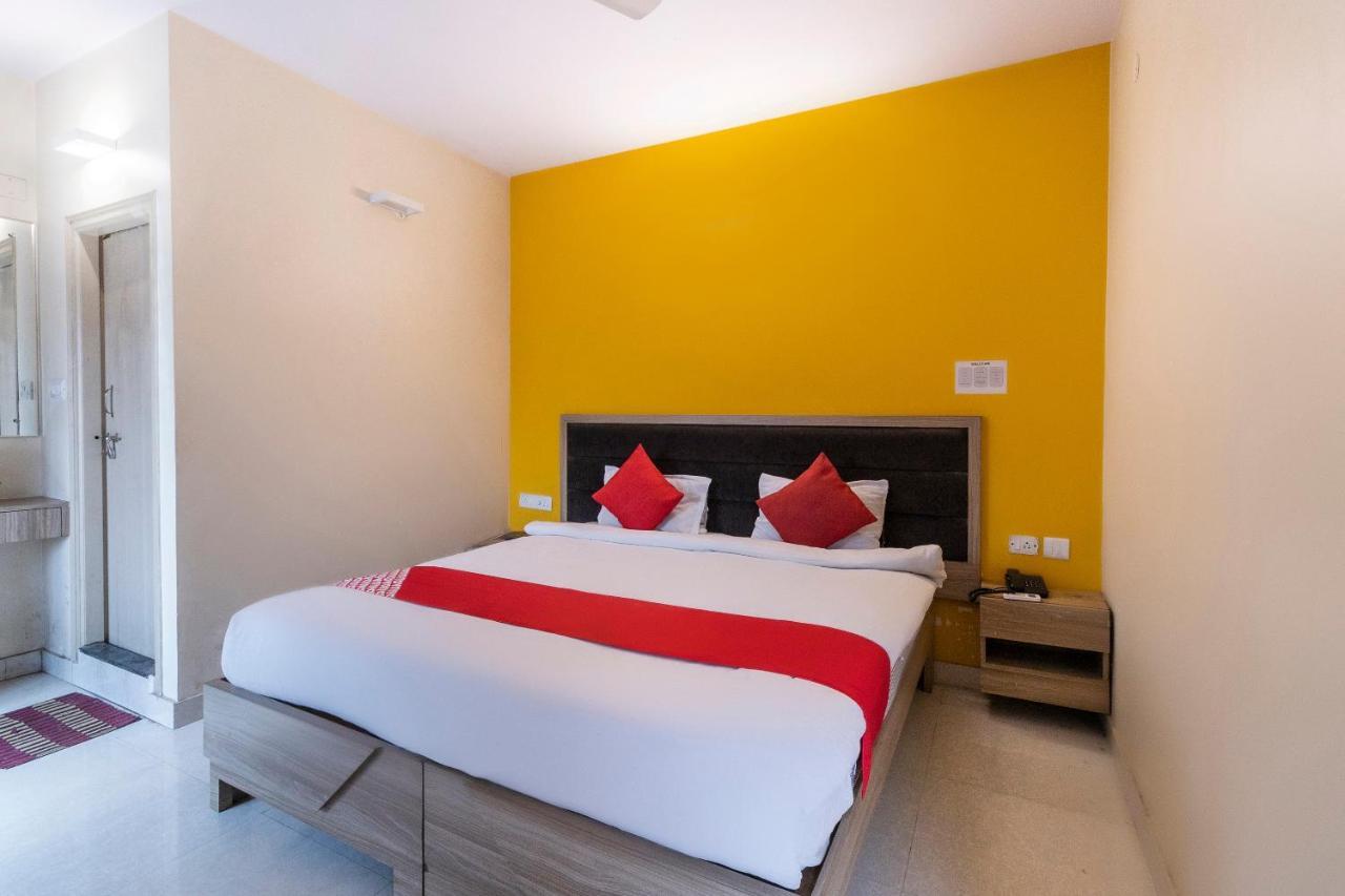 Hotel O Golden Inn Near Cubbon Park Bangalore Eksteriør billede