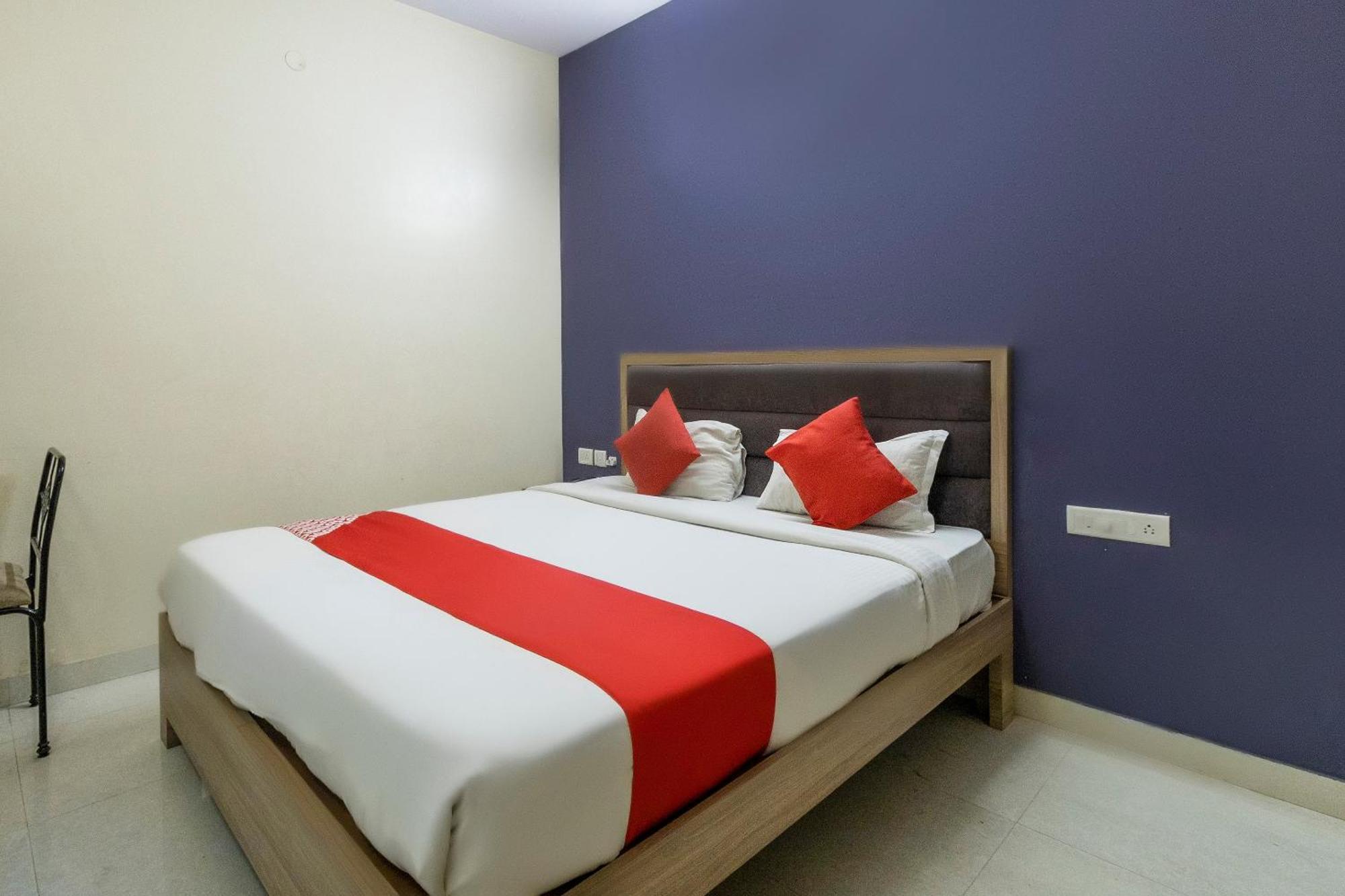 Hotel O Golden Inn Near Cubbon Park Bangalore Eksteriør billede