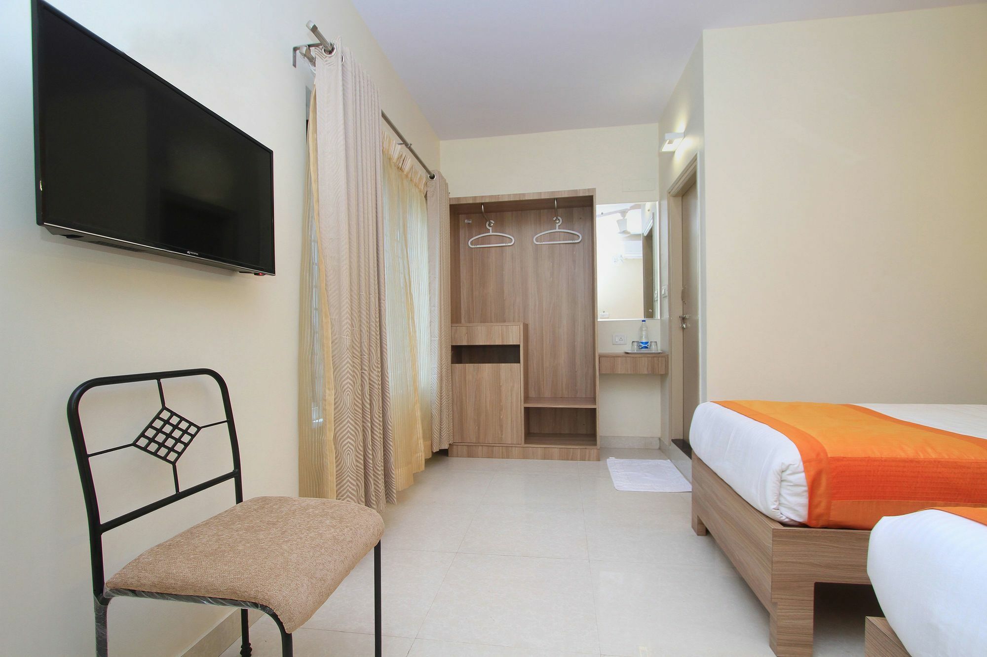 Hotel O Golden Inn Near Cubbon Park Bangalore Eksteriør billede